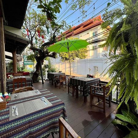 Baan Huenphen Boutique Hotel Chiang Mai Exterior foto