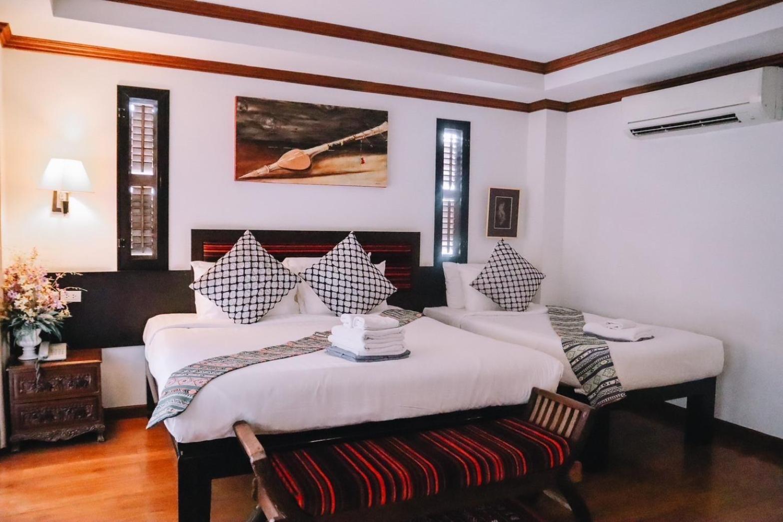 Baan Huenphen Boutique Hotel Chiang Mai Quarto foto