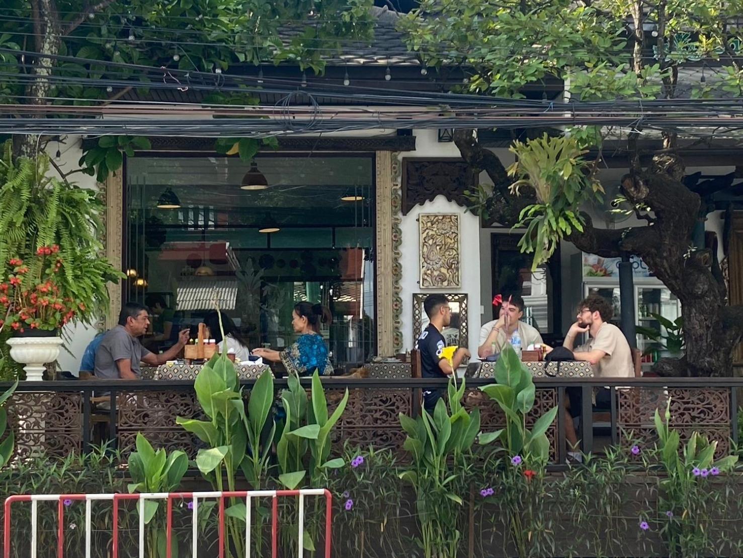 Baan Huenphen Boutique Hotel Chiang Mai Exterior foto